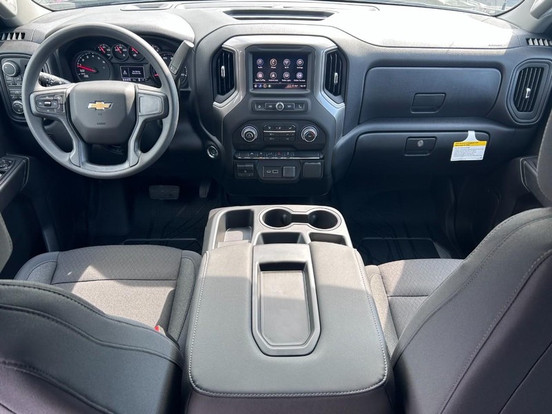 Chevrolet Silverado 1500 Vehicle Full-screen Gallery Image 7