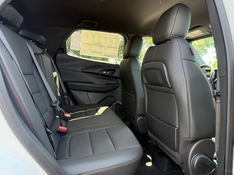 Chevrolet TrailBlazer Vehicle Full-screen Gallery Image 6