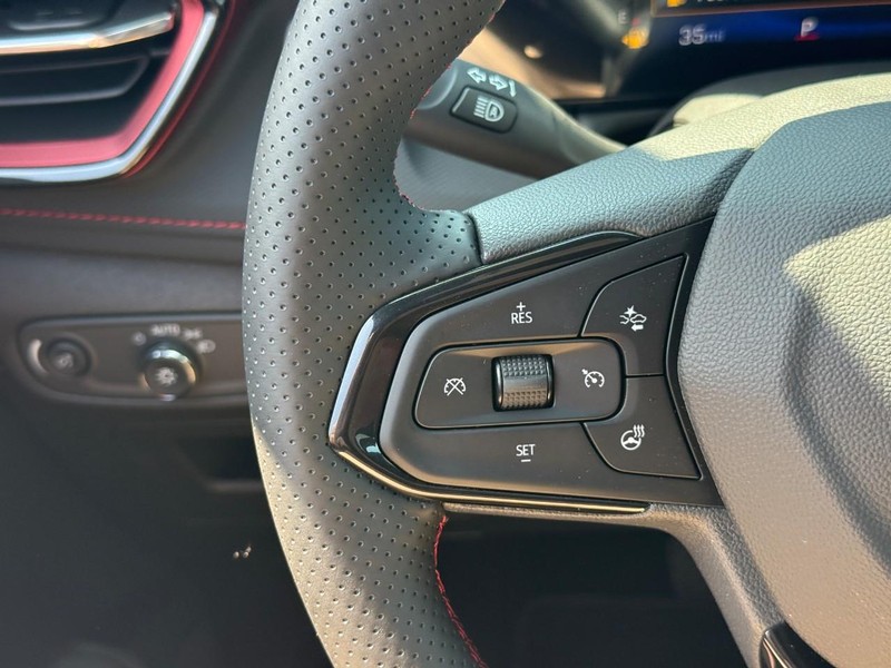 Chevrolet TrailBlazer Vehicle Full-screen Gallery Image 15
