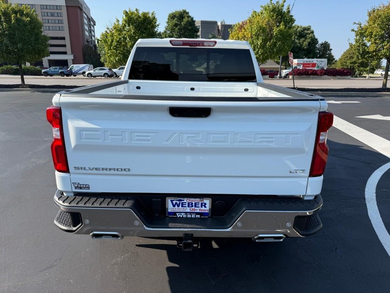Chevrolet Silverado 1500 Vehicle Full-screen Gallery Image 7