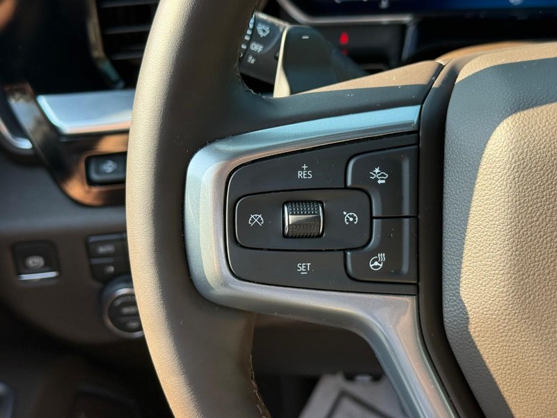 Chevrolet Silverado 1500 Vehicle Full-screen Gallery Image 20
