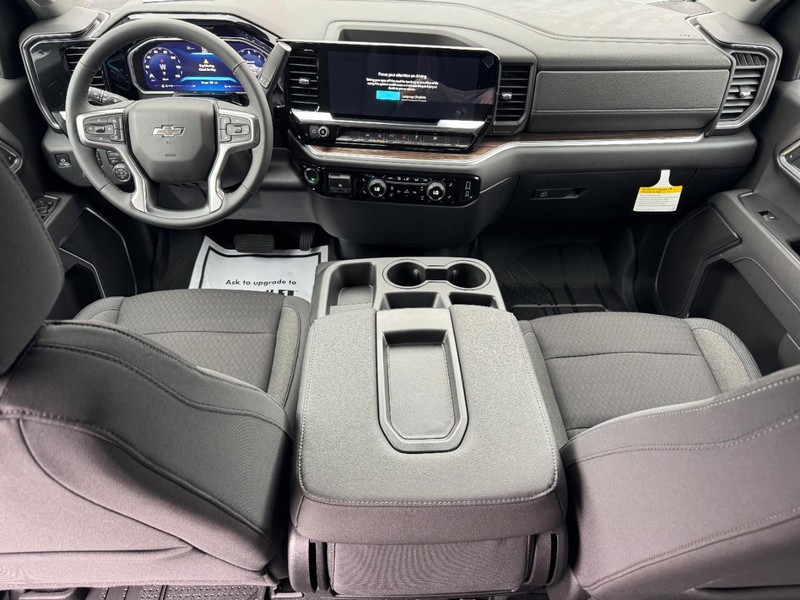 Chevrolet Silverado 1500 Vehicle Full-screen Gallery Image 7