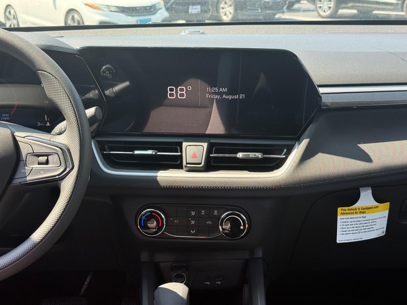Chevrolet TrailBlazer Vehicle Full-screen Gallery Image 8