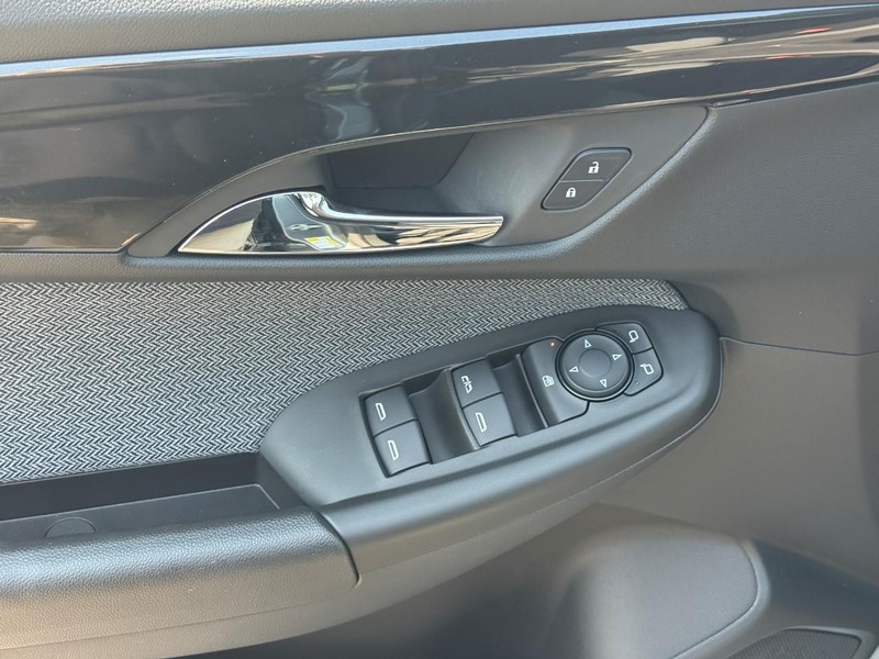 Chevrolet TrailBlazer Vehicle Full-screen Gallery Image 10