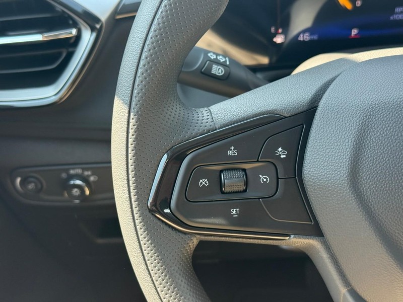Chevrolet TrailBlazer Vehicle Full-screen Gallery Image 12