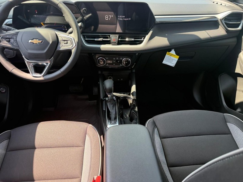 Chevrolet TrailBlazer Vehicle Full-screen Gallery Image 6