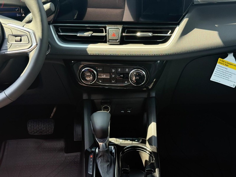 Chevrolet TrailBlazer Vehicle Full-screen Gallery Image 8
