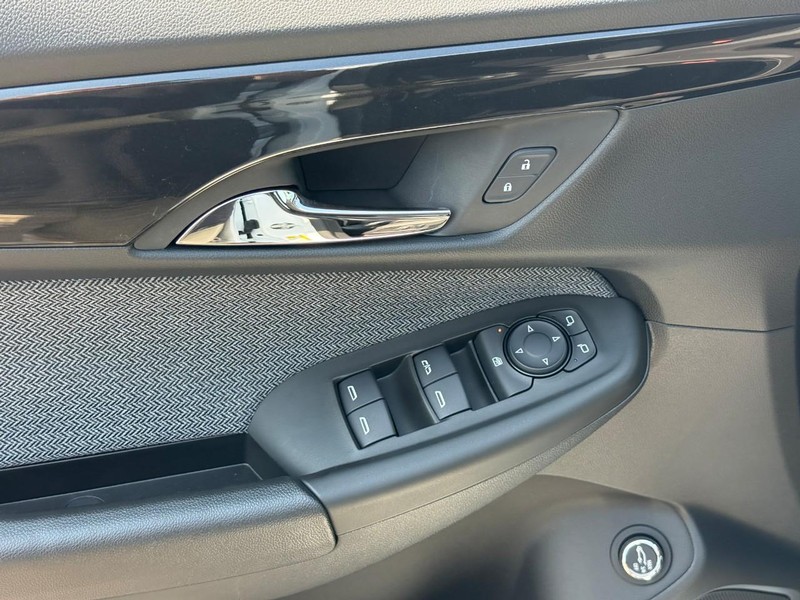 Chevrolet TrailBlazer Vehicle Full-screen Gallery Image 9