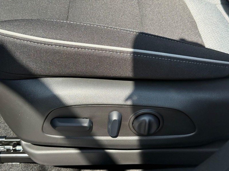 Chevrolet TrailBlazer Vehicle Full-screen Gallery Image 11