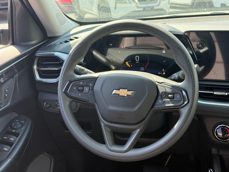 Chevrolet TrailBlazer Vehicle Full-screen Gallery Image 7