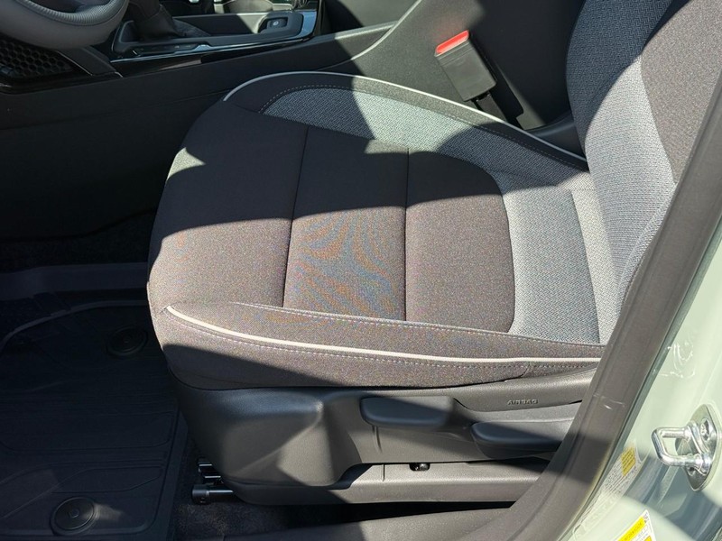 Chevrolet TrailBlazer Vehicle Full-screen Gallery Image 11