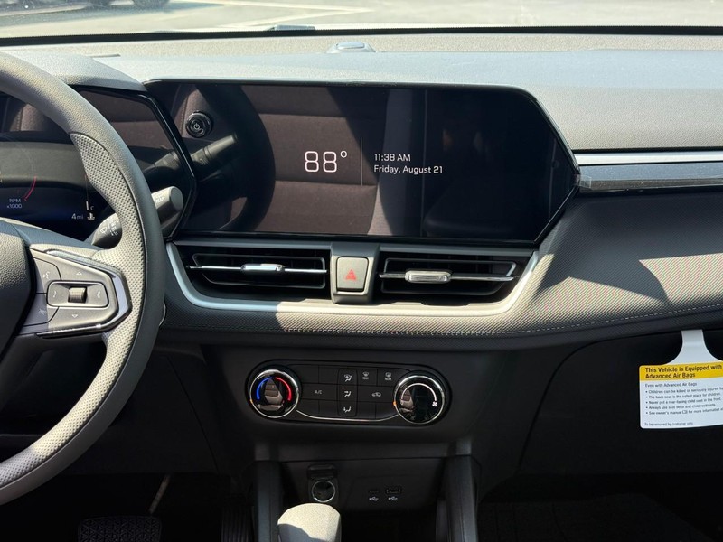 Chevrolet TrailBlazer Vehicle Full-screen Gallery Image 8
