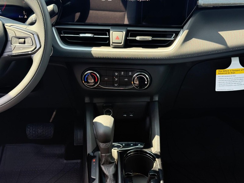 Chevrolet TrailBlazer Vehicle Full-screen Gallery Image 9