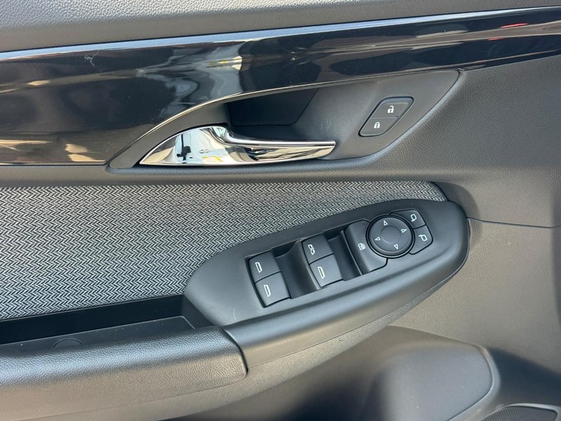 Chevrolet TrailBlazer Vehicle Full-screen Gallery Image 10