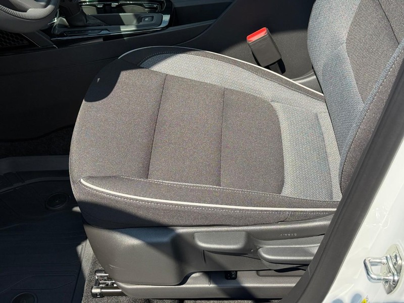 Chevrolet TrailBlazer Vehicle Full-screen Gallery Image 11