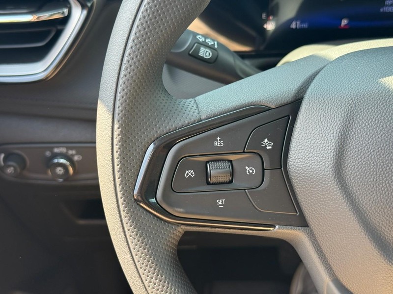 Chevrolet TrailBlazer Vehicle Full-screen Gallery Image 13