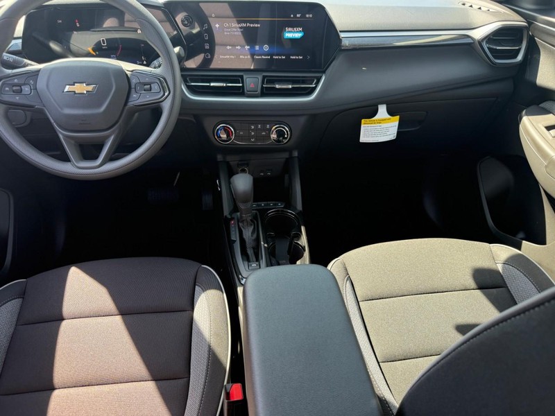 Chevrolet TrailBlazer Vehicle Full-screen Gallery Image 6