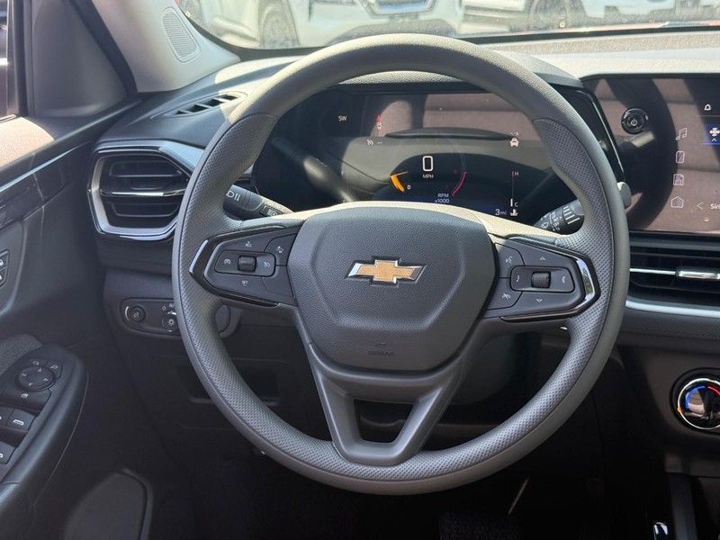 Chevrolet TrailBlazer Vehicle Full-screen Gallery Image 7