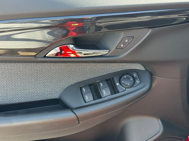 Chevrolet TrailBlazer Vehicle Full-screen Gallery Image 10