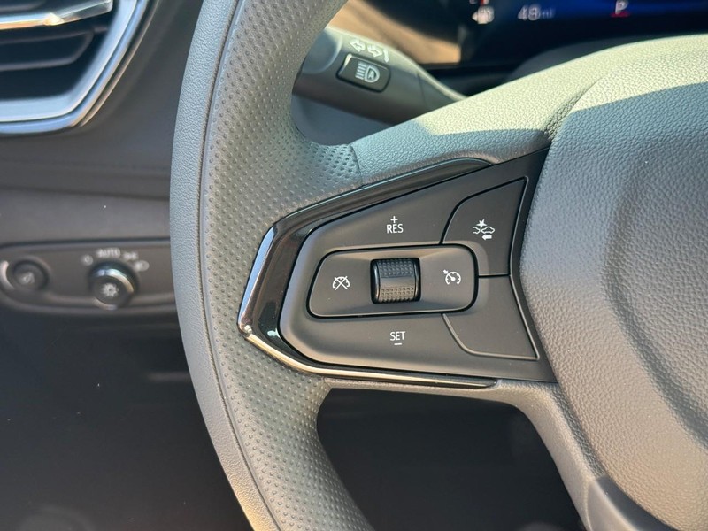 Chevrolet TrailBlazer Vehicle Full-screen Gallery Image 12