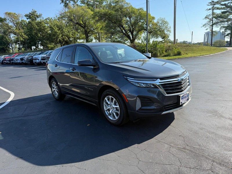 Chevrolet Equinox Vehicle Full-screen Gallery Image 9