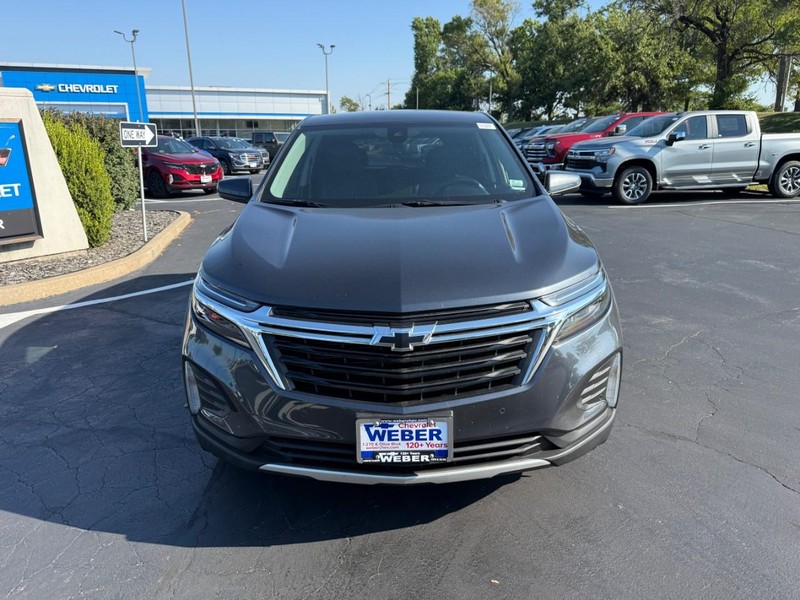 Chevrolet Equinox Vehicle Full-screen Gallery Image 10