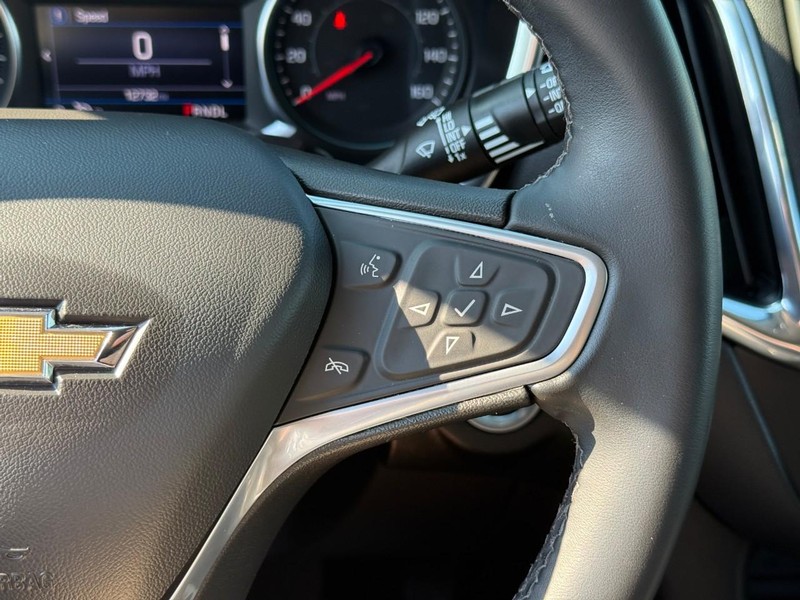 Chevrolet Equinox Vehicle Full-screen Gallery Image 20