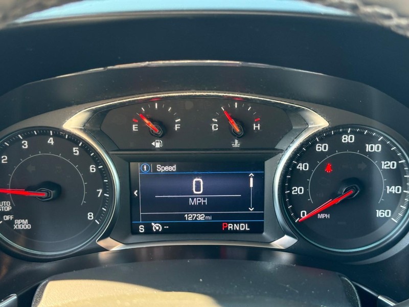 Chevrolet Equinox Vehicle Full-screen Gallery Image 21
