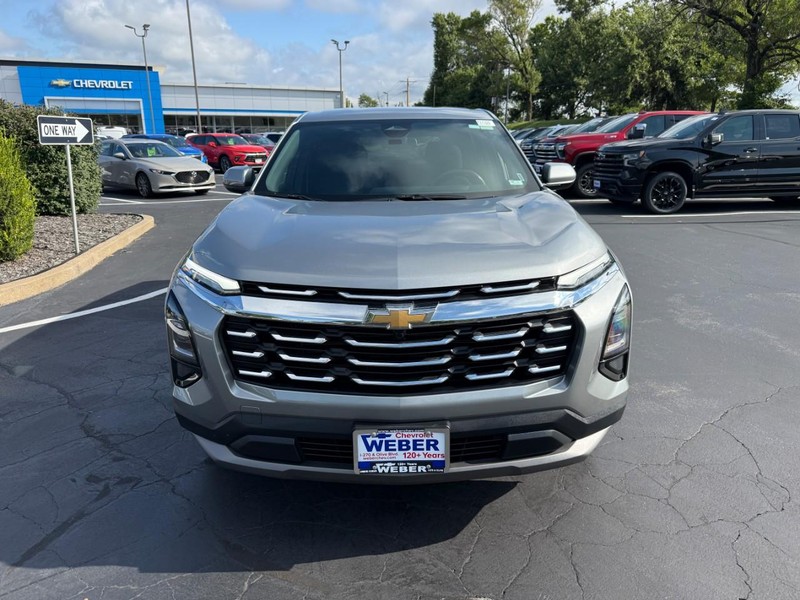 Chevrolet Equinox Vehicle Full-screen Gallery Image 9