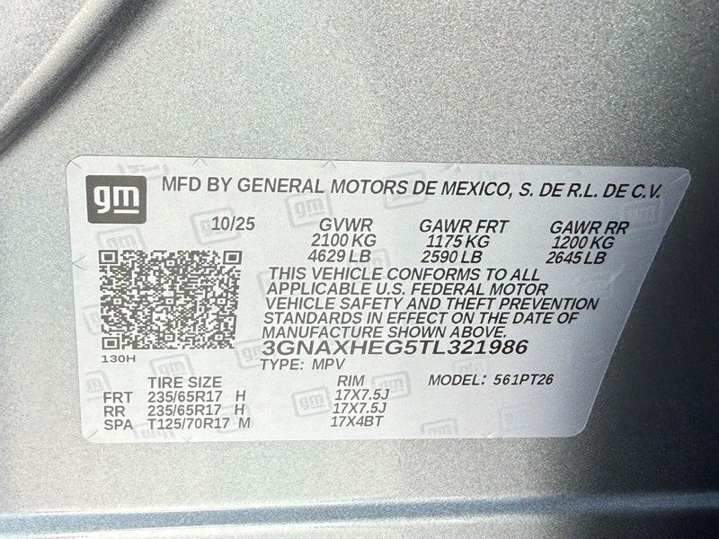 Chevrolet Equinox Vehicle Full-screen Gallery Image 24