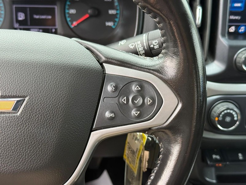 Chevrolet Colorado Vehicle Full-screen Gallery Image 18