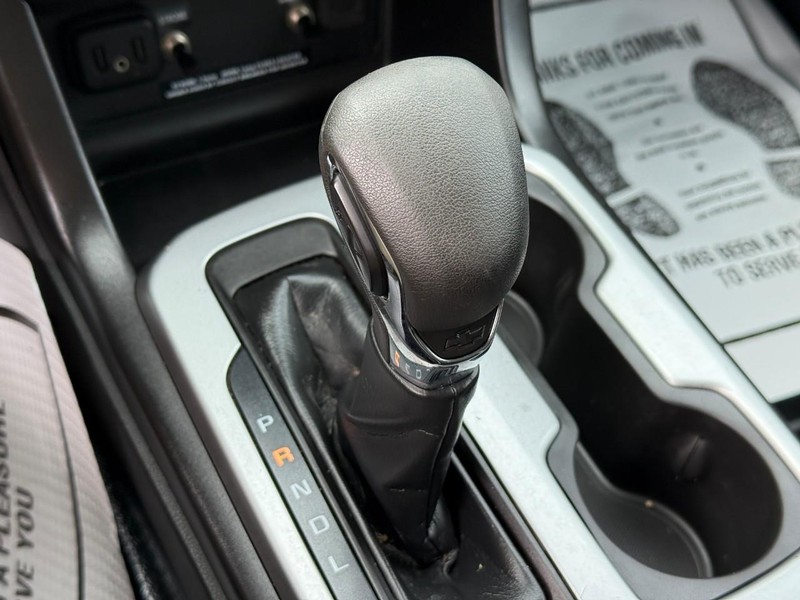 Chevrolet Colorado Vehicle Full-screen Gallery Image 20