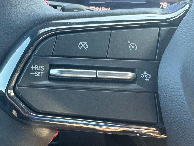 Chevrolet Equinox EV Vehicle Full-screen Gallery Image 13