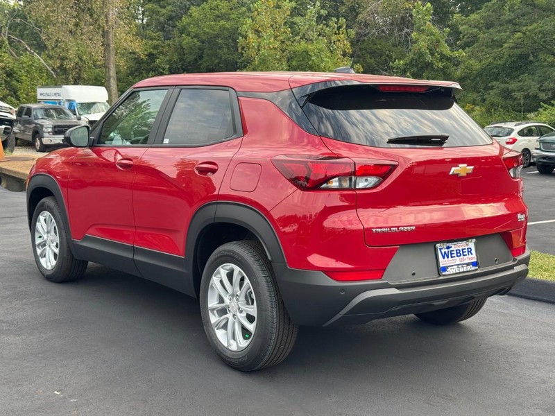 Chevrolet TrailBlazer Vehicle Full-screen Gallery Image 3