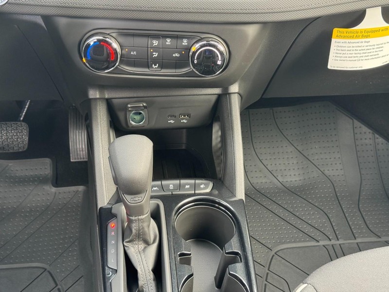 Chevrolet TrailBlazer Vehicle Full-screen Gallery Image 9