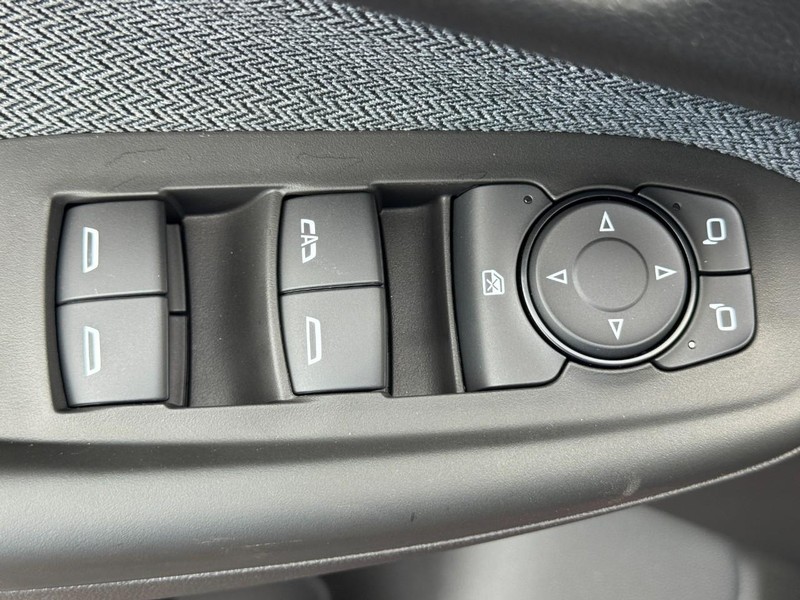 Chevrolet TrailBlazer Vehicle Full-screen Gallery Image 11