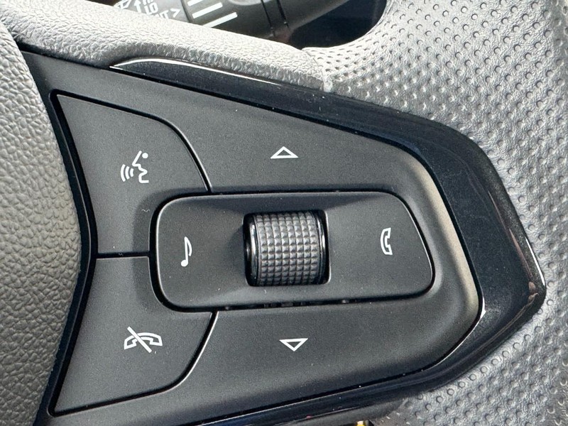 Chevrolet TrailBlazer Vehicle Full-screen Gallery Image 13