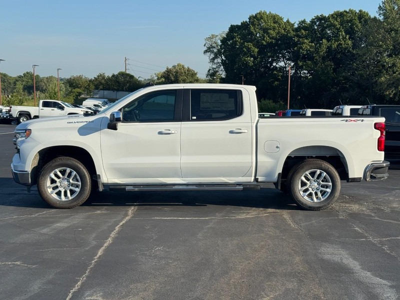 Chevrolet Silverado 1500 Vehicle Full-screen Gallery Image 2