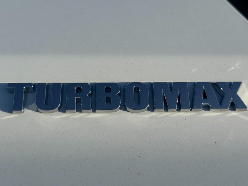 Chevrolet Silverado 1500 Vehicle Full-screen Gallery Image 6