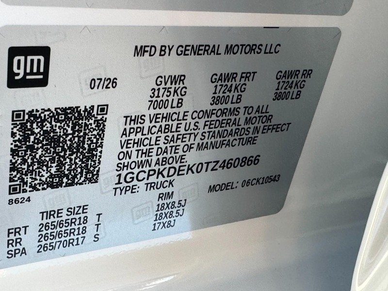 Chevrolet Silverado 1500 Vehicle Full-screen Gallery Image 18