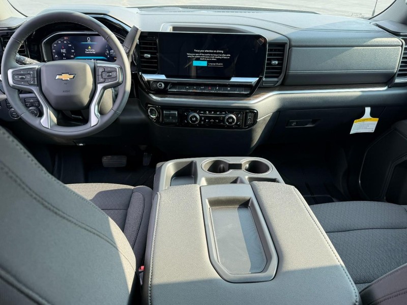 Chevrolet Silverado 1500 Vehicle Full-screen Gallery Image 5