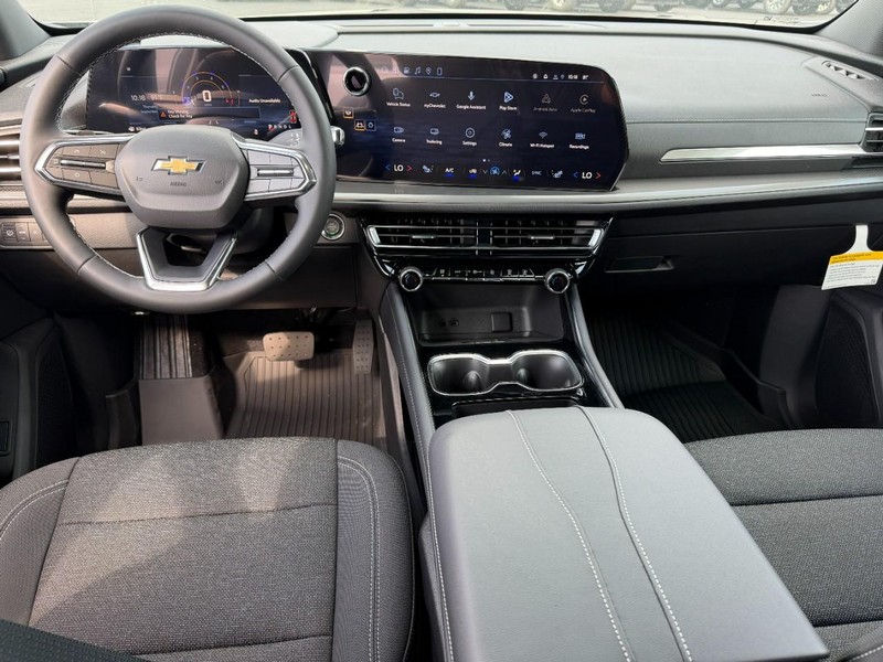 Chevrolet Traverse Vehicle Full-screen Gallery Image 7