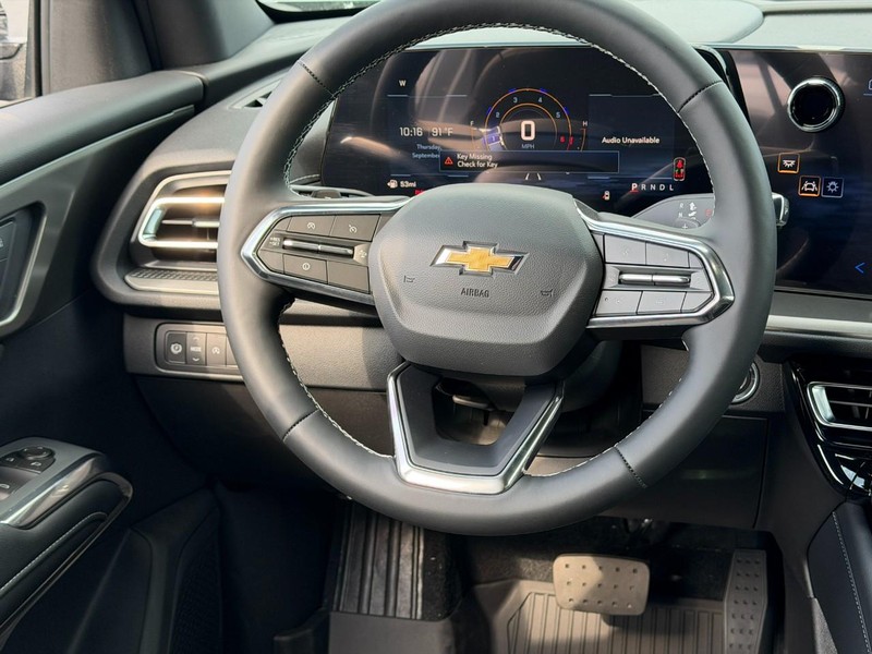 Chevrolet Traverse Vehicle Full-screen Gallery Image 8