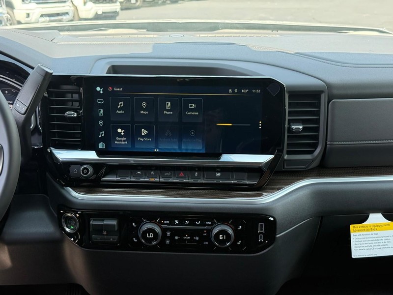 Chevrolet Silverado 1500 Vehicle Full-screen Gallery Image 8