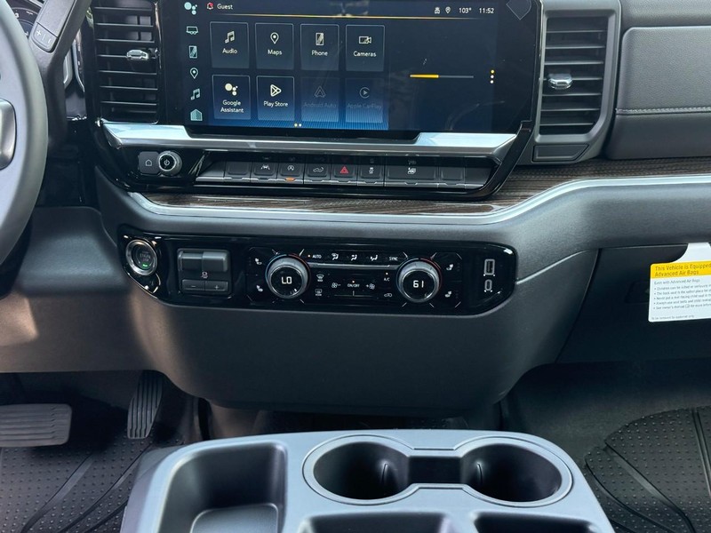 Chevrolet Silverado 1500 Vehicle Full-screen Gallery Image 9
