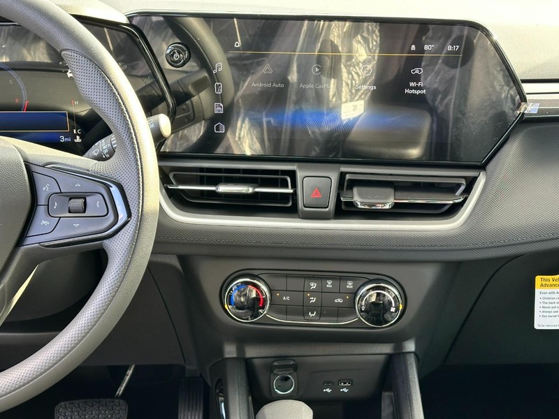 Chevrolet Trailblazer Vehicle Full-screen Gallery Image 7