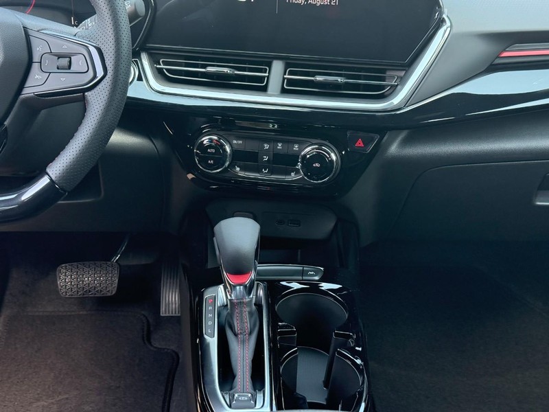 Chevrolet Trax Vehicle Full-screen Gallery Image 10