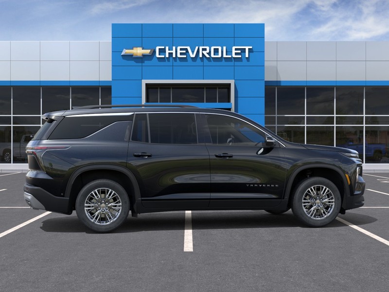 Chevrolet Traverse Vehicle Full-screen Gallery Image 5