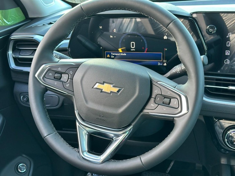 Chevrolet TrailBlazer Vehicle Full-screen Gallery Image 6