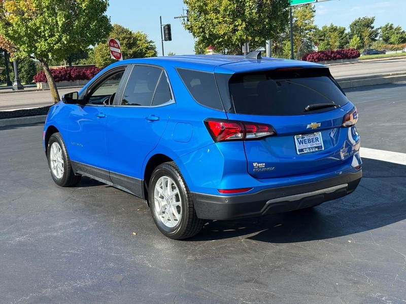 Chevrolet Equinox Vehicle Full-screen Gallery Image 3